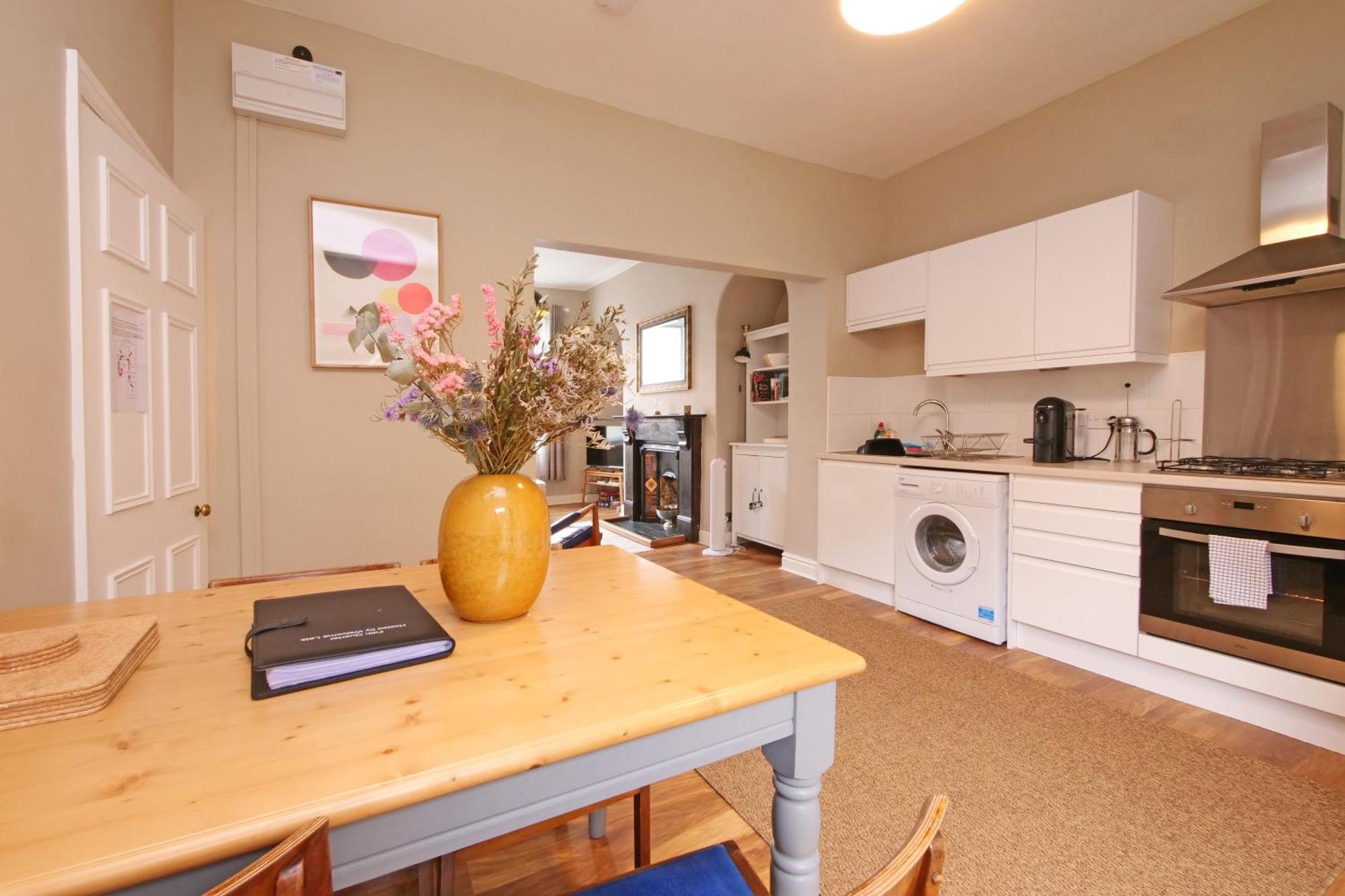 Fifth Quarter Apartment With Free Parking Γιορκ Εξωτερικό φωτογραφία